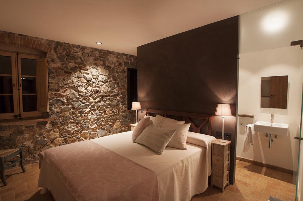 Mas Valenti 1511 Guest House Vall Llobrega Ruang foto